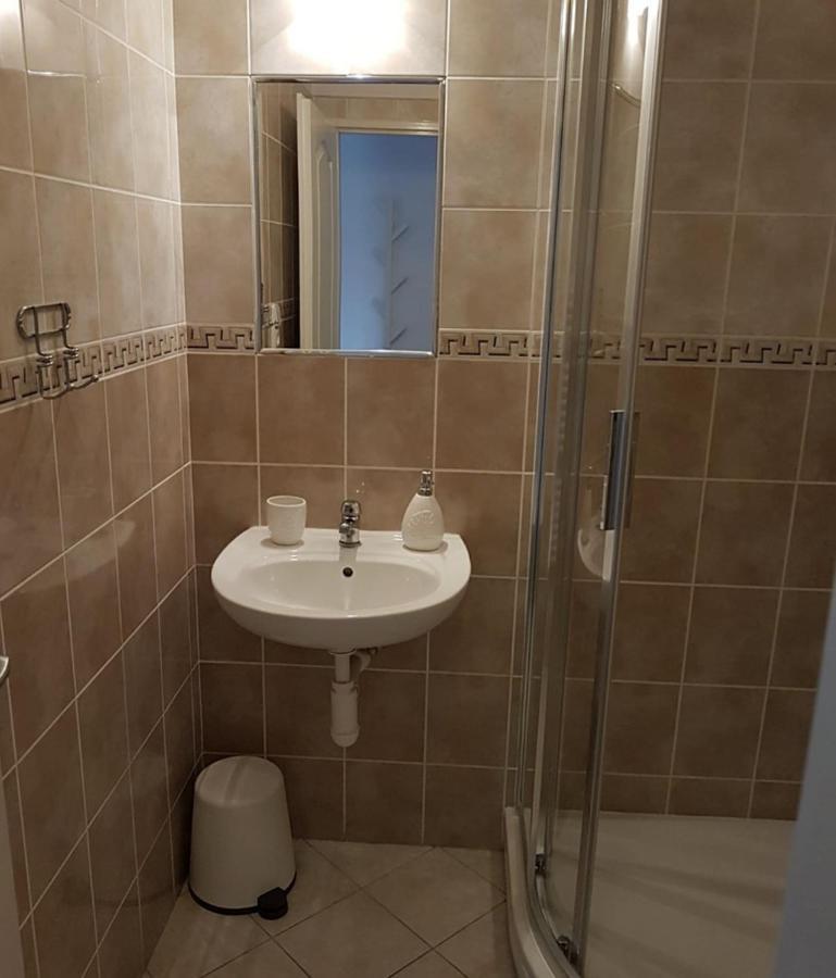 Statek U Dubu Hotel Svojetin Luaran gambar