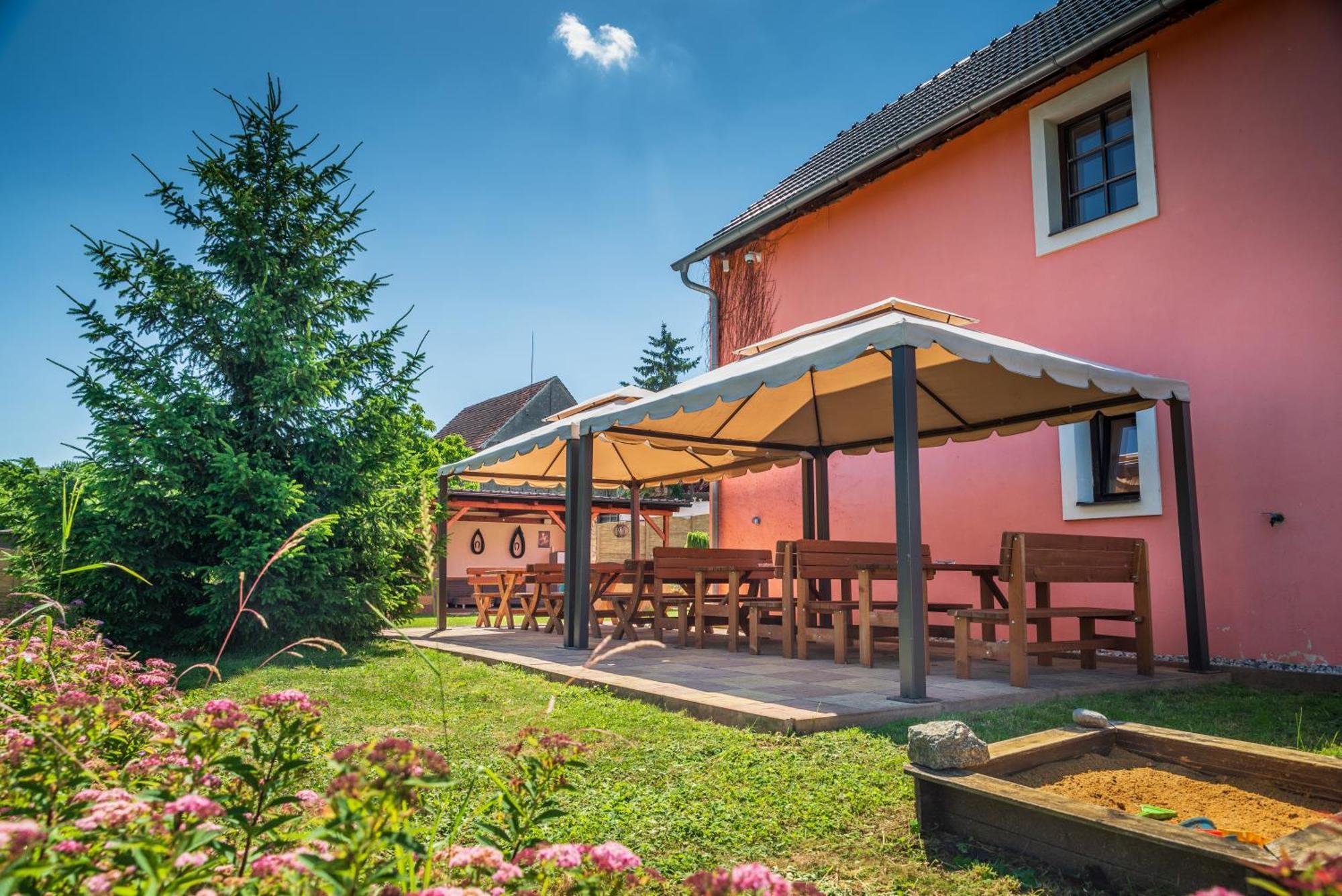 Statek U Dubu Hotel Svojetin Luaran gambar